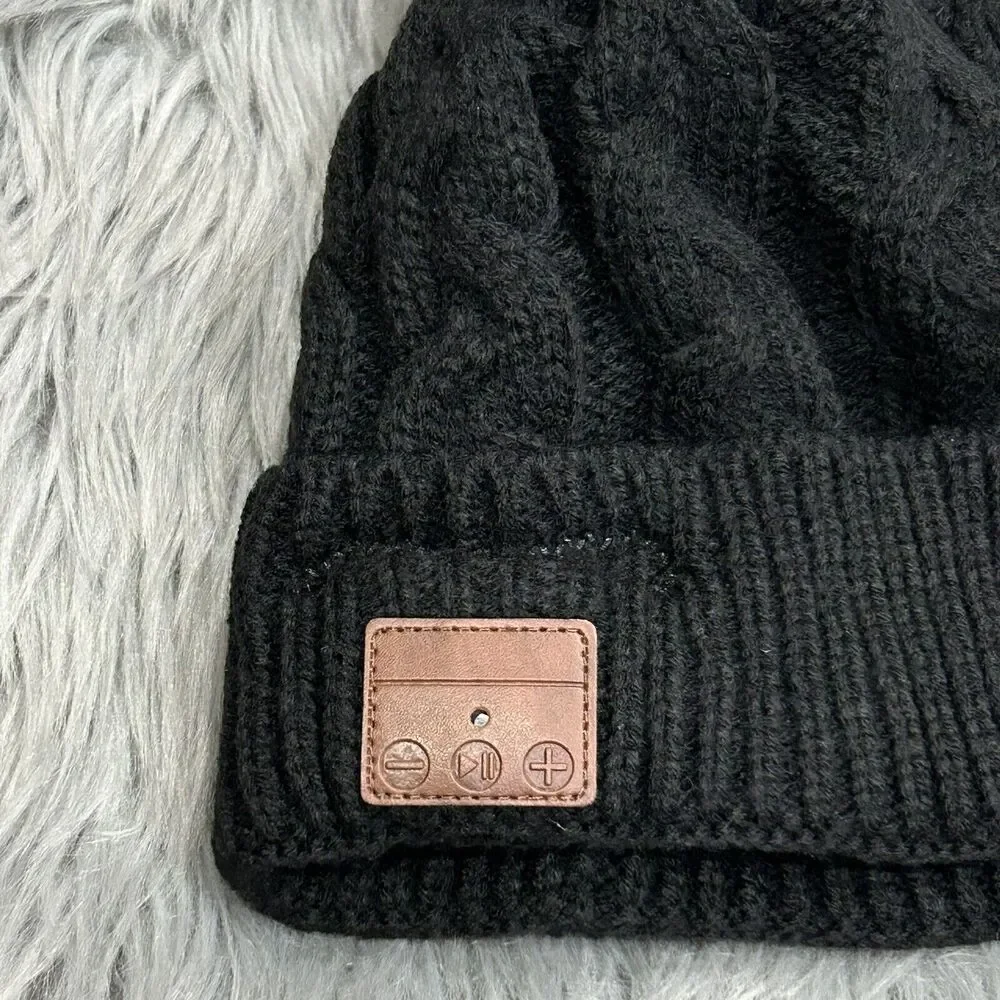 Adult Musical Pom Pom Black Beanie Hat With‎ LED Lamp